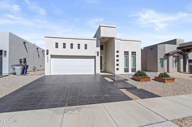 Foto del edificio - 2332 Tierra Delmonte Dr