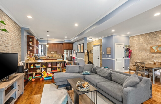 Foto del edificio - 5219 N Winthrop Ave