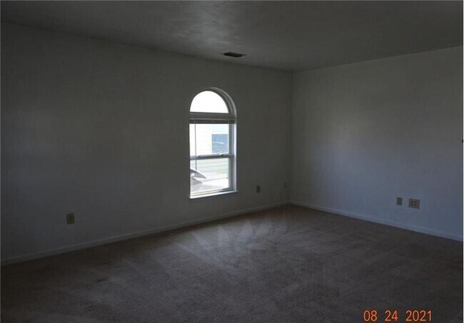 Building Photo - 231 Patterson Ave
