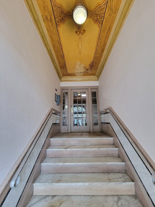 Foto del edificio - 8600 1st Ave