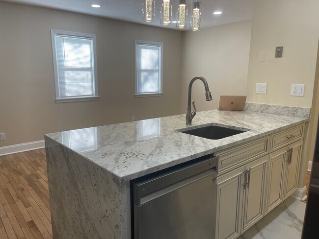 apartamentos renovados - 2815 Pennsylvania Ave