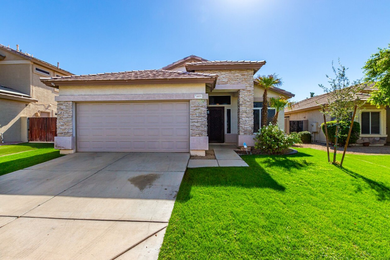 Primary Photo - Coming soon! Charming Ocotillo Gem: 3-Bed,...