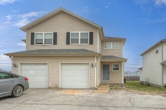 Building Photo - 627b S Walker St