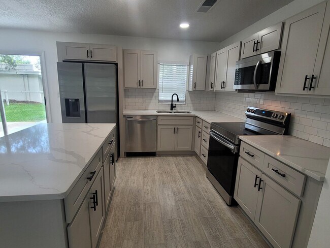 Foto del edificio - 235 Boulevard Des Pins