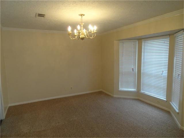 Foto del edificio - 23946 English Oak Dr