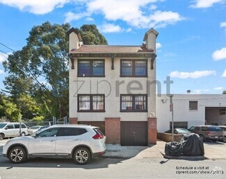 Building Photo - 3058 Brook St