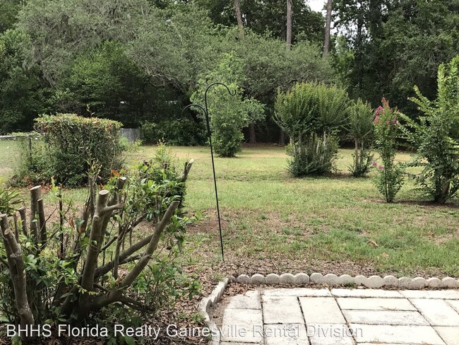 Building Photo - 3 br, 2 bath House - 1700 NW 39th Avenue