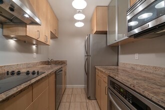 Building Photo - 1101 St Paul St