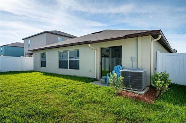 Foto del edificio - 7419 Rosy Periwinkle Ct