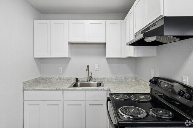 1 habitación, 1 habitación - 414 pies cuadrados - Cocina - East Beach Apartments