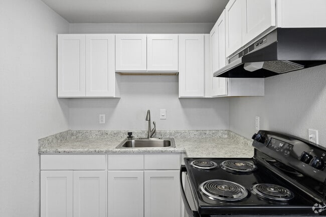 1BR, 1BR - 414SF - Kitchen - East Beach Apartments