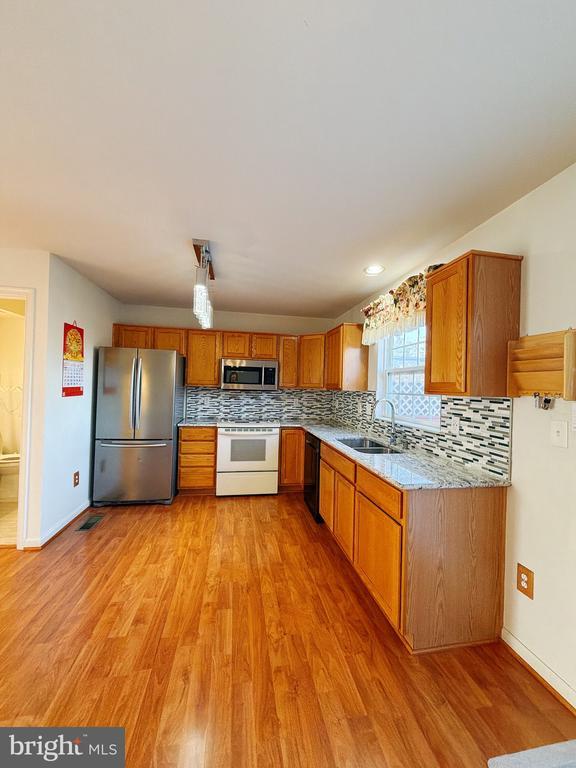 Foto del edificio - 43750 Tolamac Dr