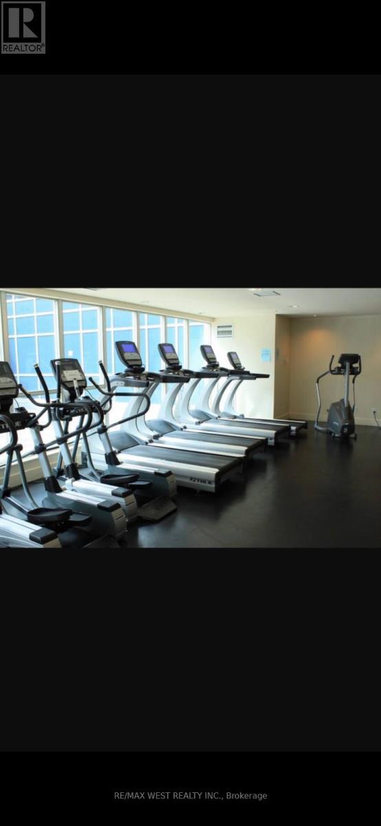 Photo du bâtiment - 208 Queens Quay W