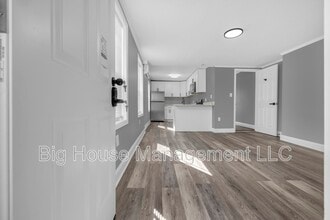 Building Photo - 1725 Hollins St