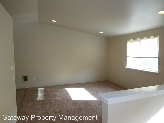 Foto del edificio - 904 E Phillips Lake Rd