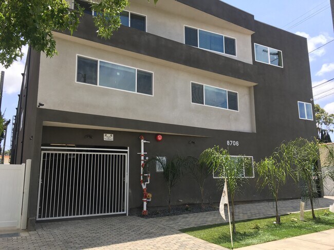 Foto del edificio - 8706 Olin St