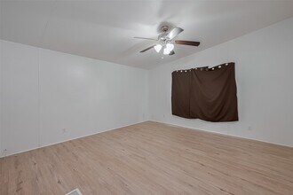 Building Photo - 16282 Wild Oak Ln