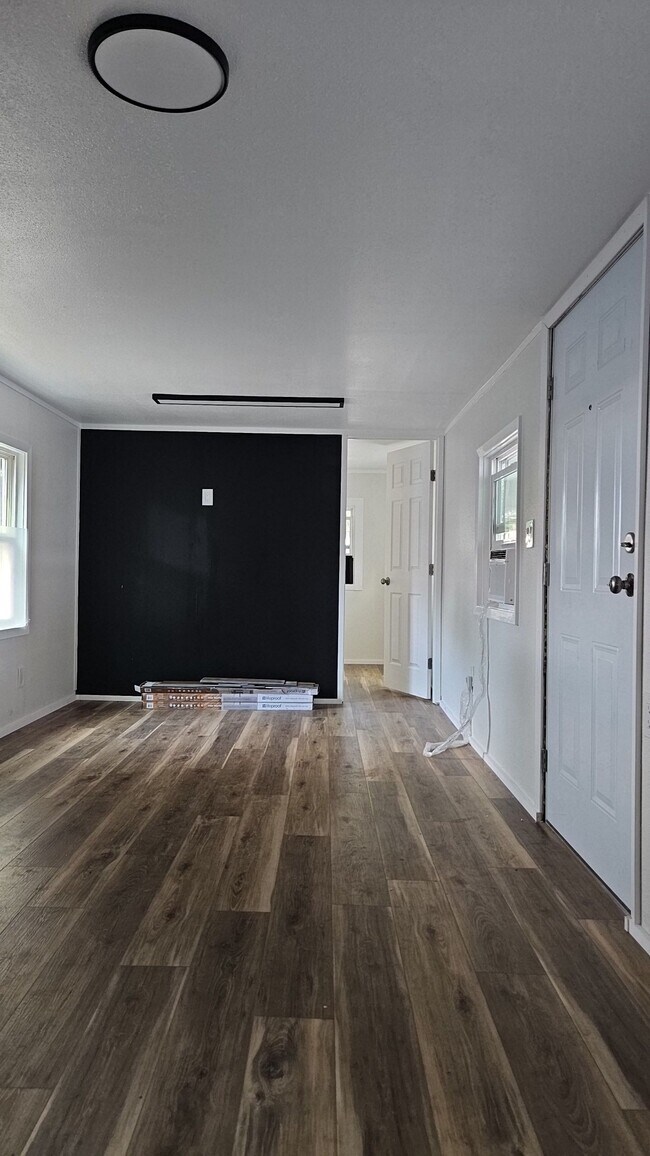 Foto del edificio - 7905 Harwell St