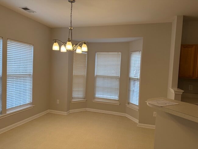 Foto del edificio - 3904 Christine Ln