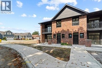 Building Photo - 515 Dalhousie St