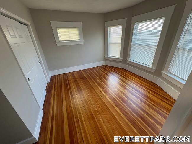 Building Photo - 85 Swan St