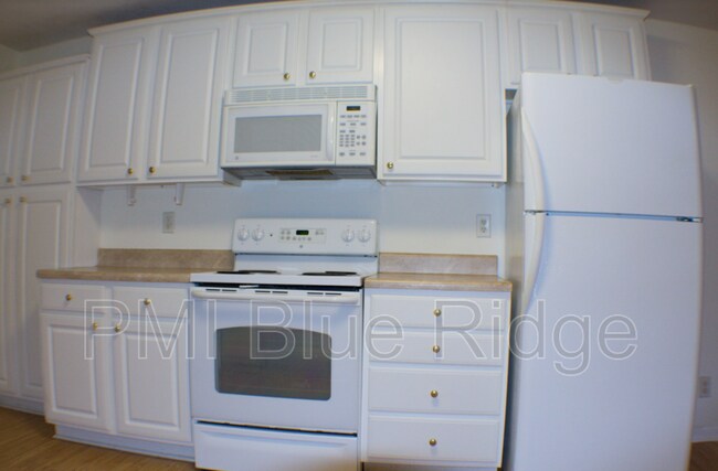 Foto del edificio - 1416 Highland Ave