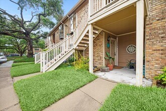 Building Photo - 1311 Antoine Dr