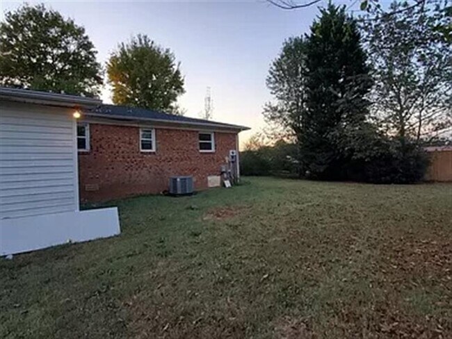 Foto del edificio - spacious kitchen,