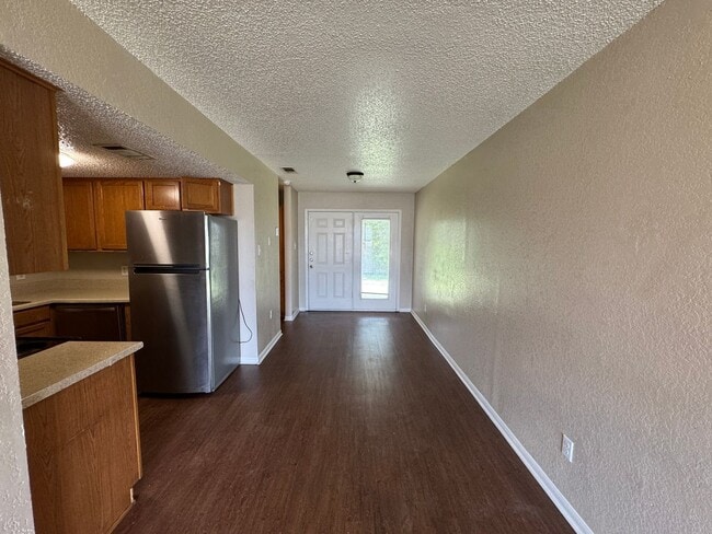 Building Photo - 1208 Monroe Loop