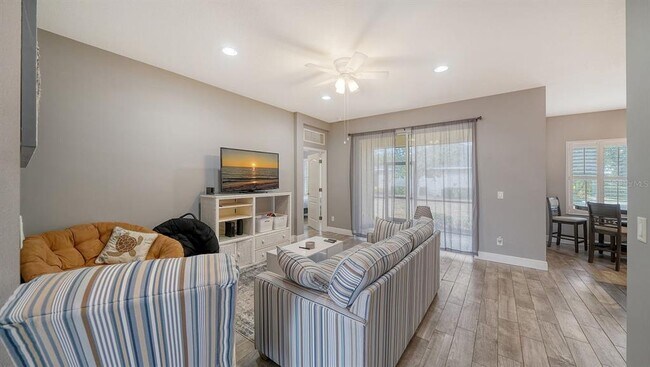 Foto del edificio - 11773 Forest Park Cir