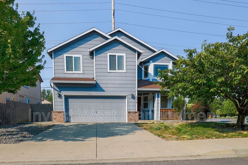 Foto principal - 16916 SE 2nd St