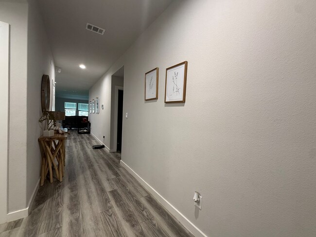 Foto del edificio - 7606 Orange Blossom Rd