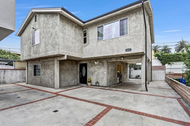 Foto del edificio - 4421 Prospect Ave