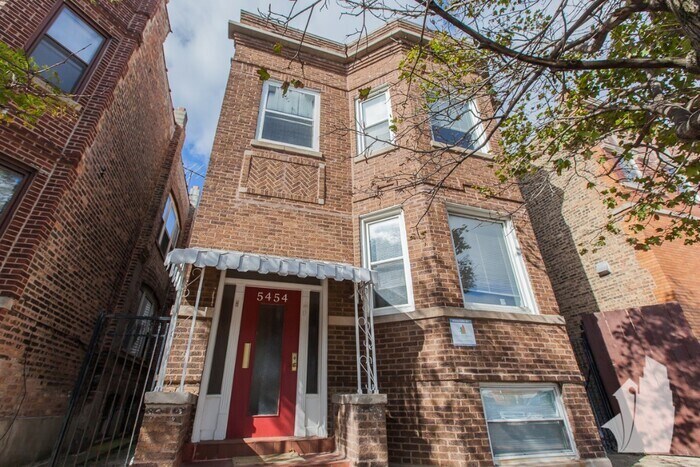 Primary Photo - 5454 N Ashland Ave