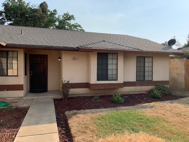 Great neighborhood - 1767 E Independence Ave