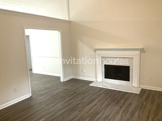 Foto del edificio - 220 Oak Hill Dr