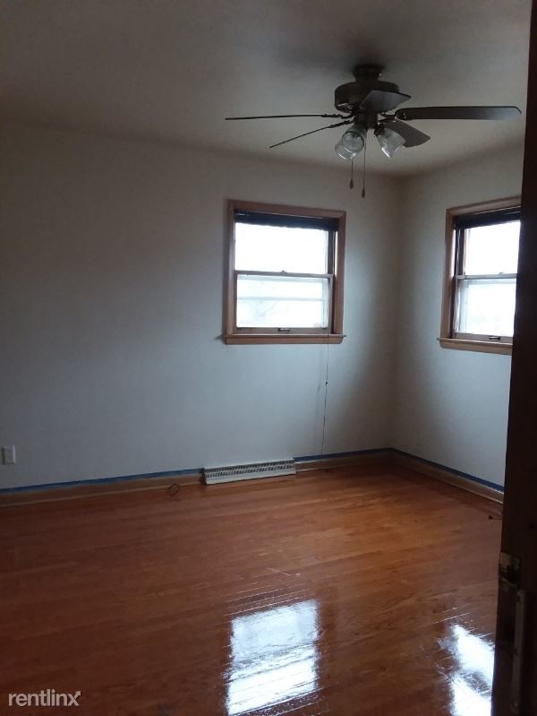 Building Photo - 3 br, 1.5 bath Apartment - 4376 N 76th St