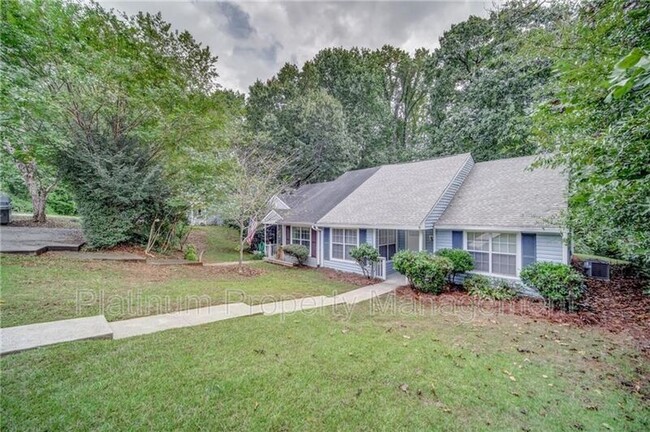 Foto del edificio - 5113 Hill Farm Dr NE