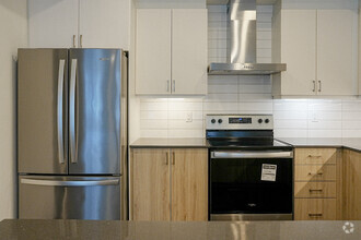 Building Photo - 258 Hespeler Rd