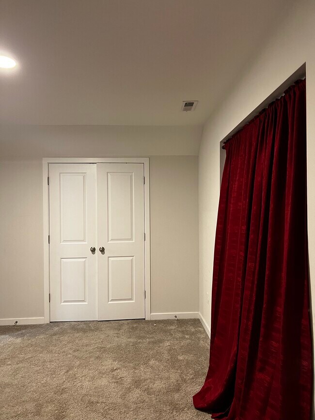 Foto del edificio - 2606 Middle Ave