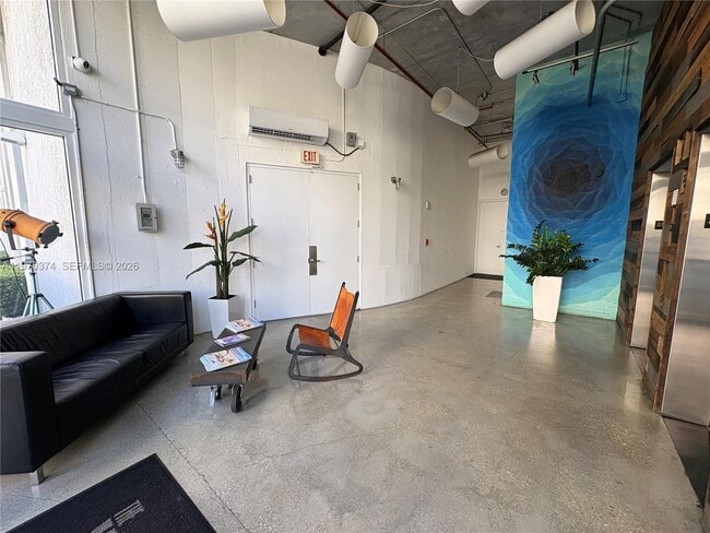 Foto del edificio - 444 NE 30th St