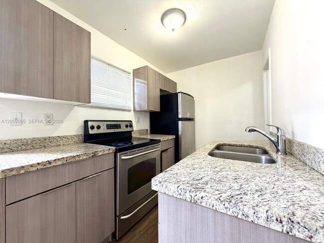Foto del edificio - 529 SW 3rd St