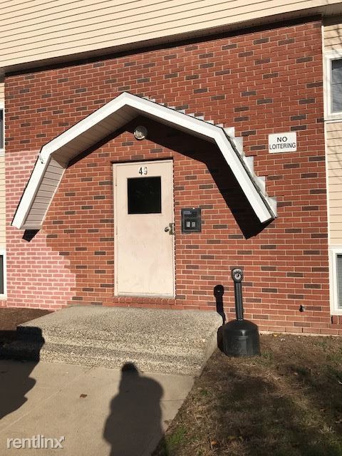 2 br, 1 bath - 49 Glade St - 2 br, 1 bath  - 49 Glade St