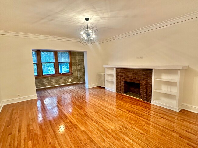 Foto del edificio - 5606 N Kenmore Ave