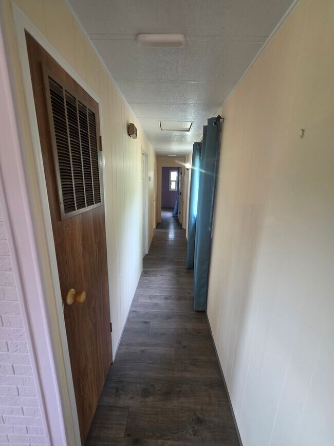 Foto del edificio - 33251 Gingras Springs Ln