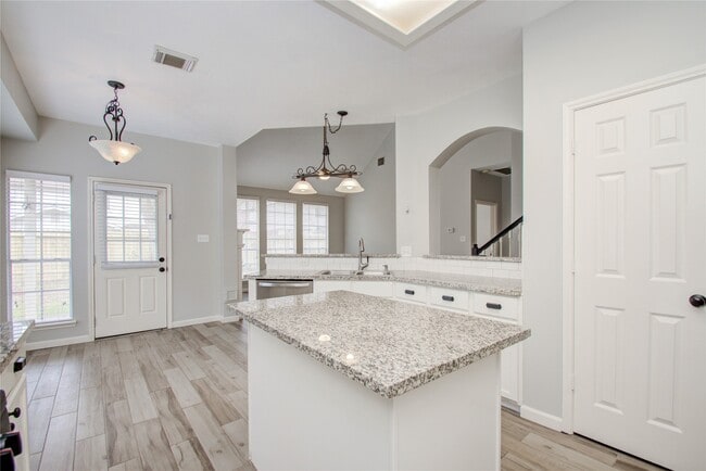 Building Photo - 24302 Schivener House Ln