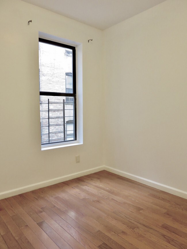 Building Photo - 615 W 144th St