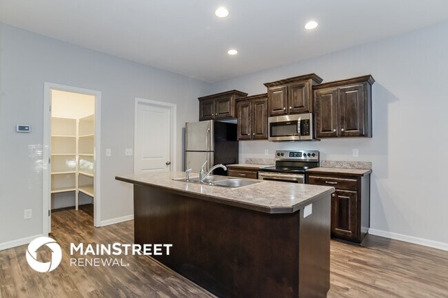 Foto del edificio - 215 NE Katie Ct