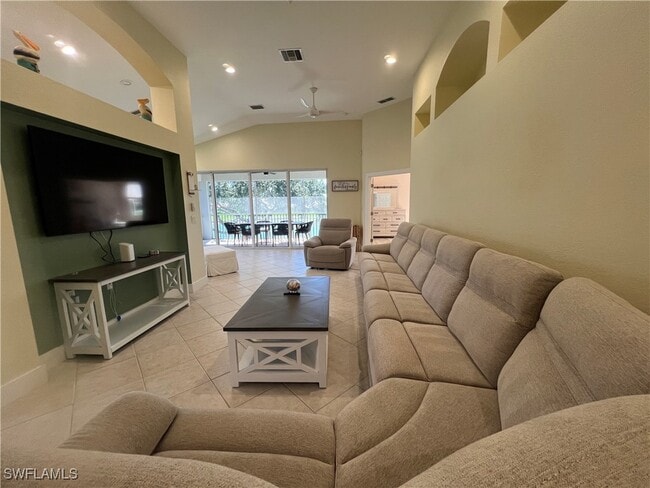Building Photo - 6809 Ascot Dr