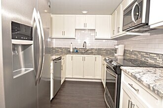 Building Photo - 3575 Gulf Blvd